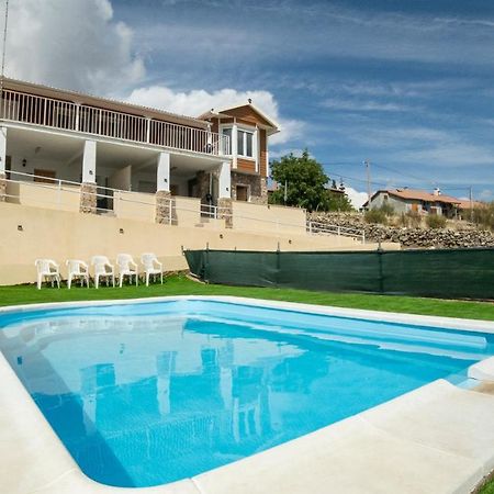 נאבארדונדה דה גרדוס Villa De Gredos מראה חיצוני תמונה