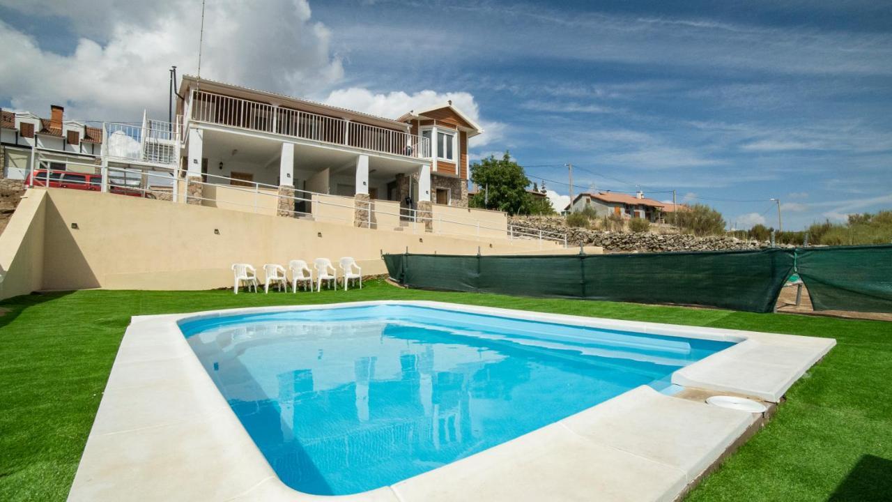 נאבארדונדה דה גרדוס Villa De Gredos מראה חיצוני תמונה